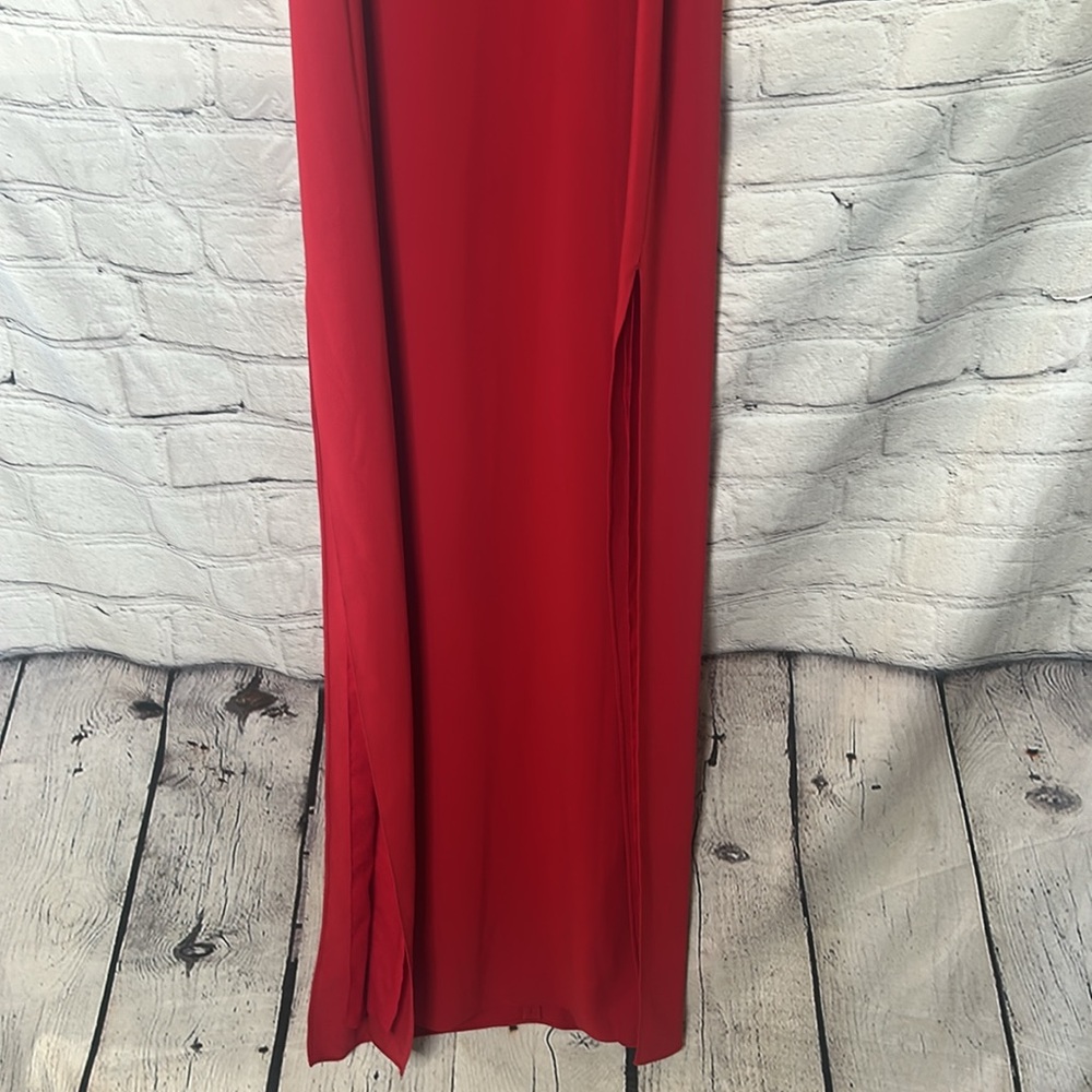 Halston Heritage Red Cold Shoulder Long Gown Size 8 Excellent Condition - Picture 5 of 12